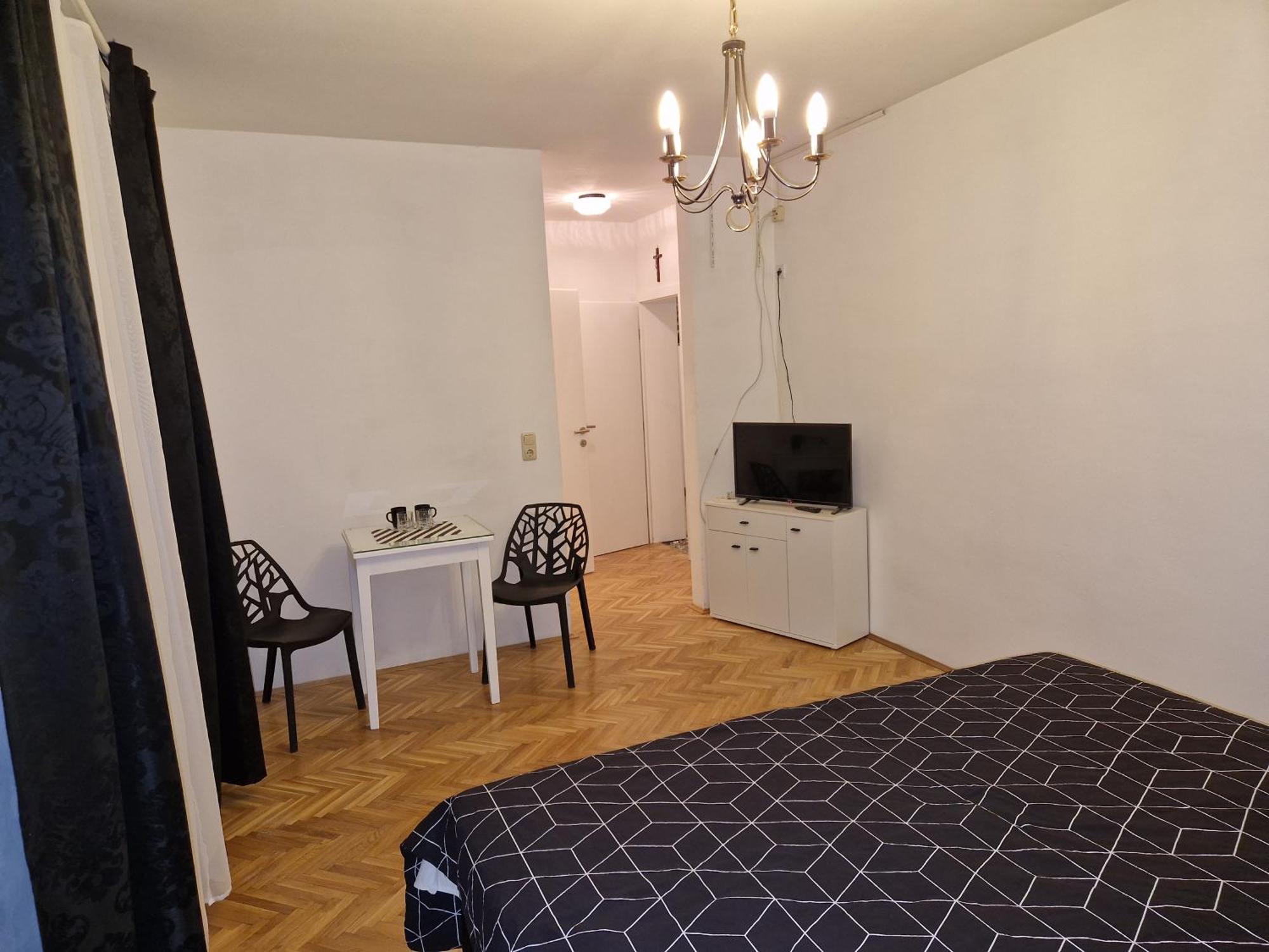 Vila Lidus Brist Extérieur photo